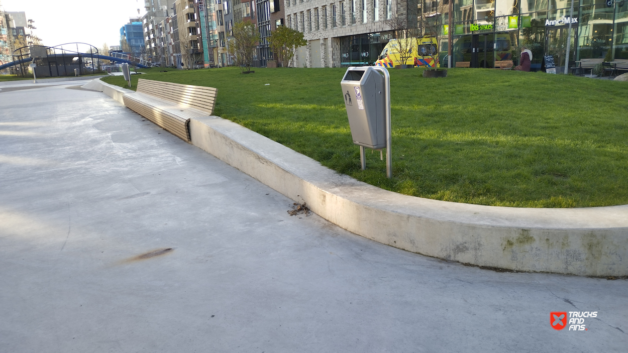 Stationsplein skatespot